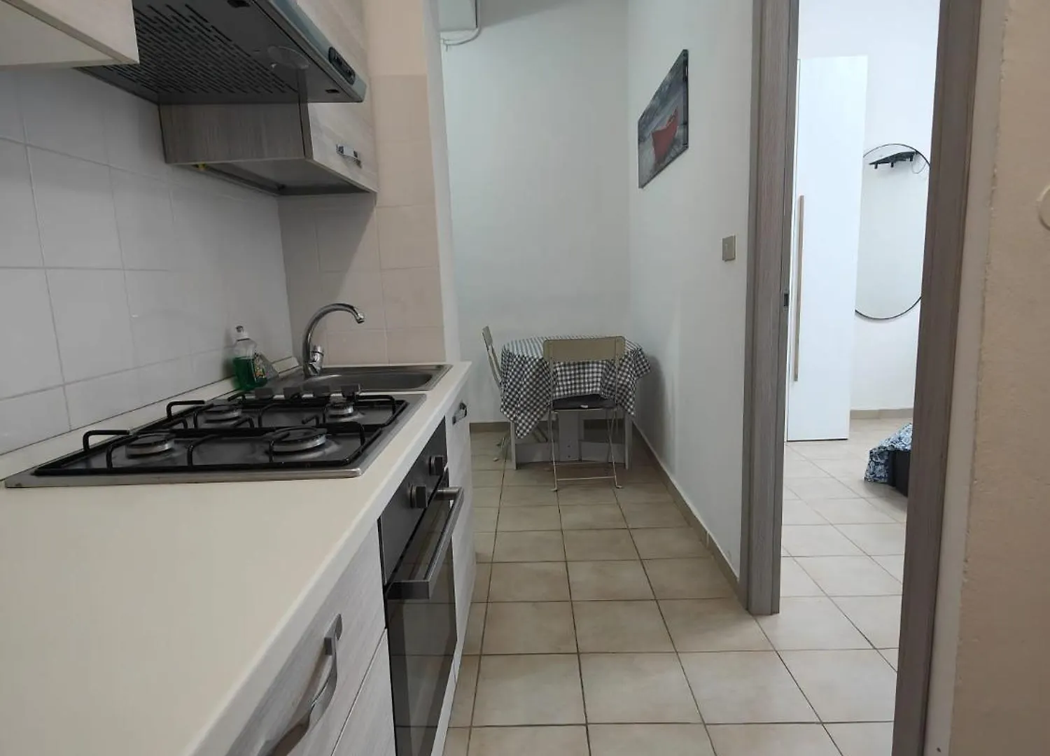 Bilocale 40 Mq Con Parcheggio Privato Apartment Milan Italy