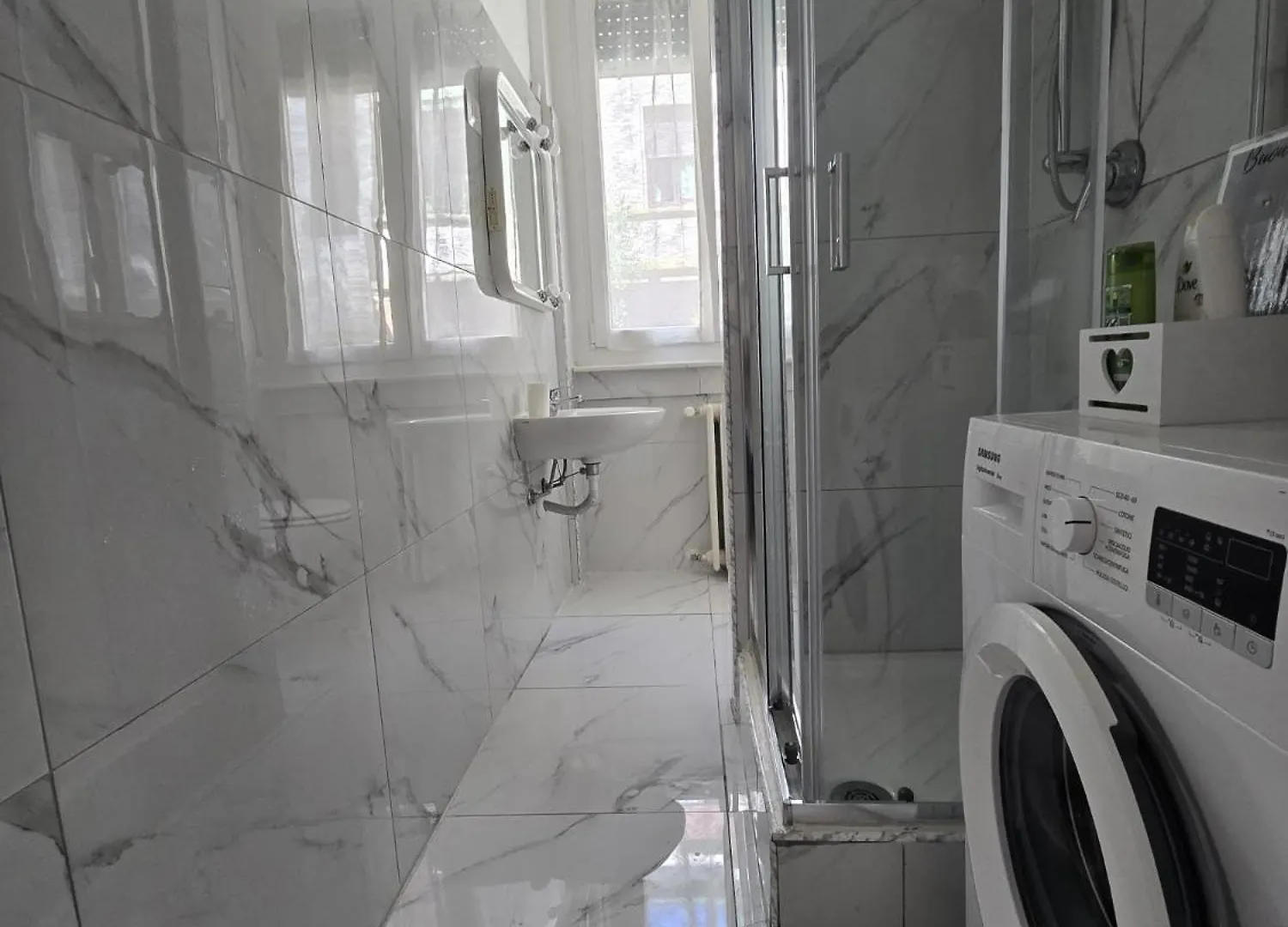 Bilocale 40 Mq Con Parcheggio Privato Daire Milano